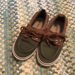 Old Navy Canvas Shoes Size 8T